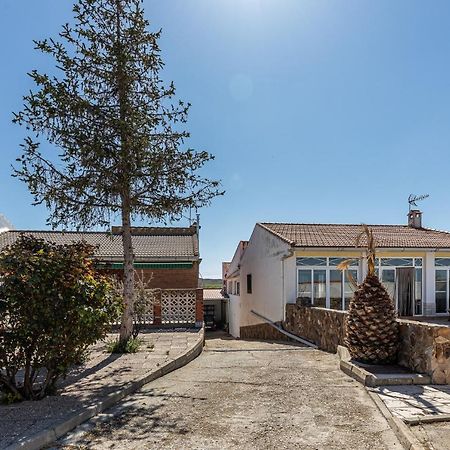 Waou Deluxe Cottage Titulcia Exteriér fotografie
