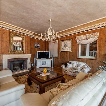 Waou Deluxe Cottage Titulcia Exteriér fotografie