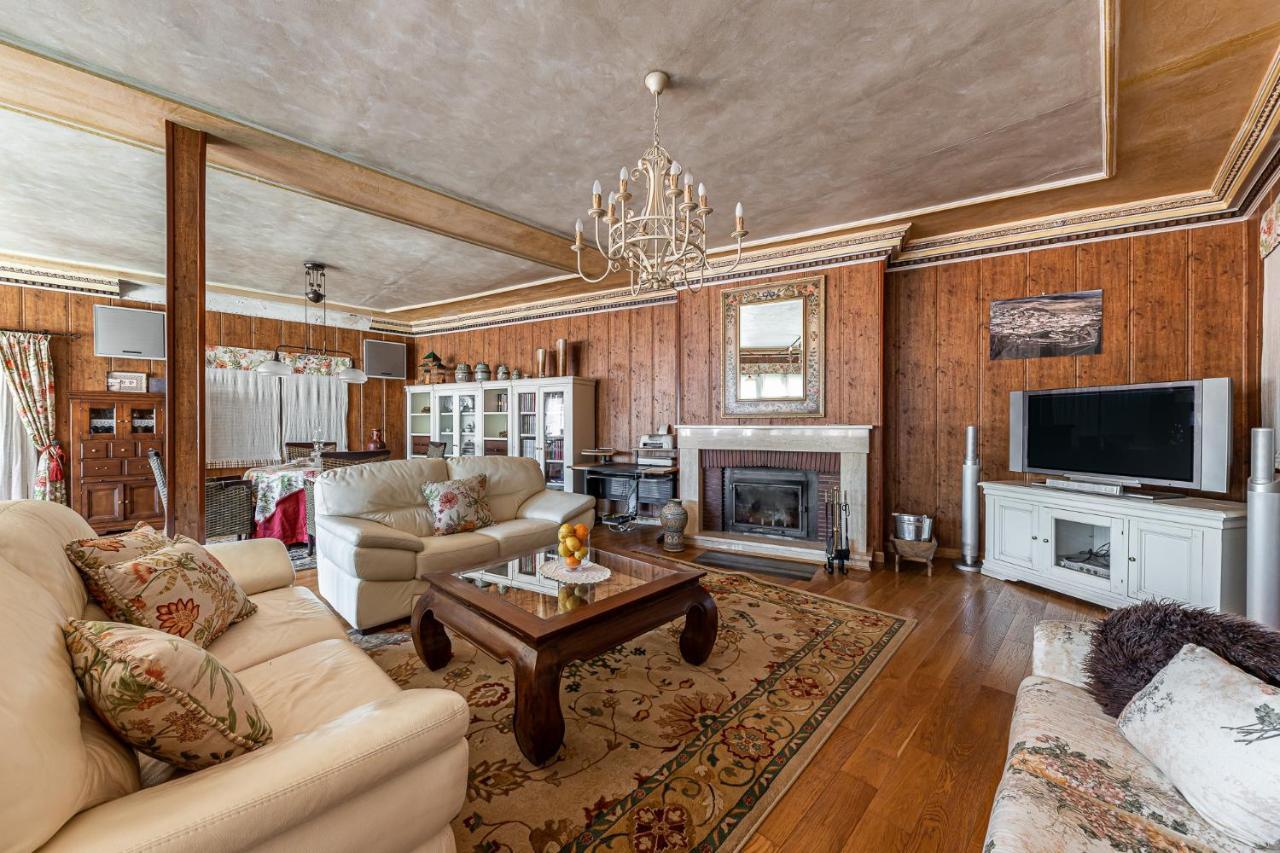 Waou Deluxe Cottage Titulcia Exteriér fotografie