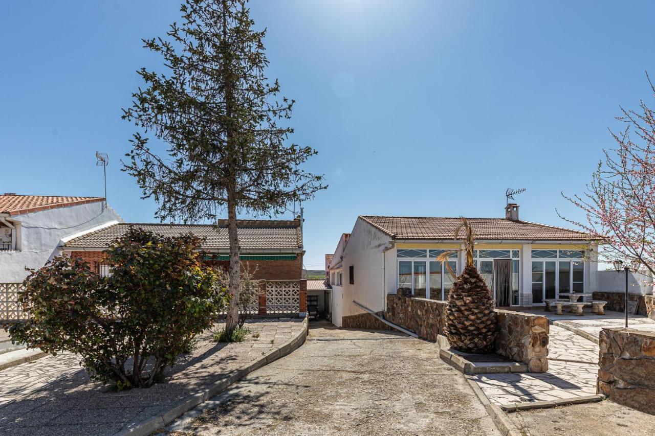 Waou Deluxe Cottage Titulcia Exteriér fotografie
